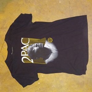 2 pac tee shirt